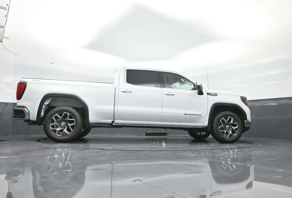 2025 GMC Sierra 1500 SLE