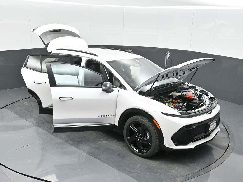 2025 Chevrolet Equinox EV RS