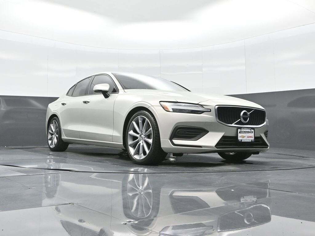2019 Volvo S60 T5 Momentum