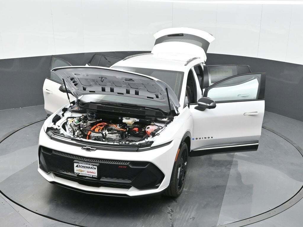 2025 Chevrolet Equinox EV RS