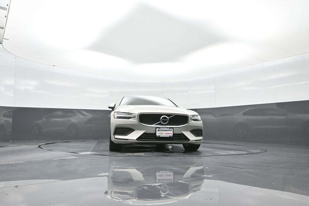 2019 Volvo S60 T5 Momentum