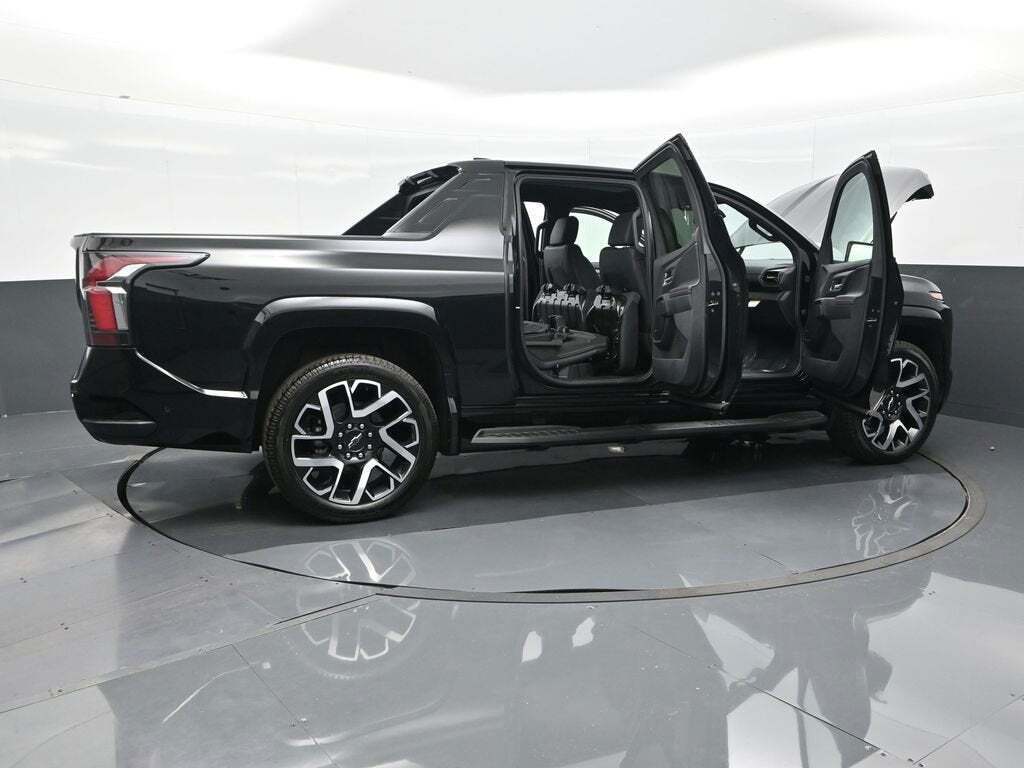 2024 Chevrolet Silverado EV RST