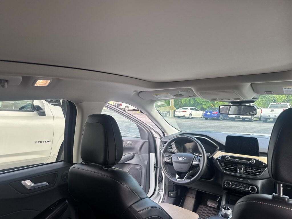 2022 Ford Escape Titanium