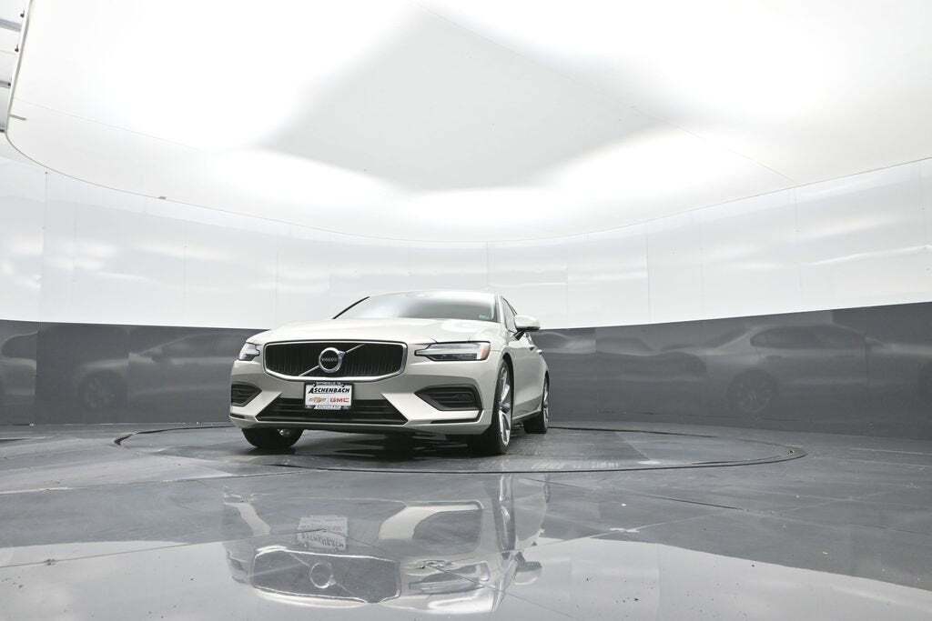 2019 Volvo S60 T5 Momentum