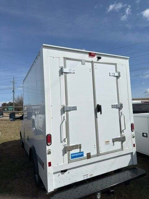 2025 Chevrolet Express 3500