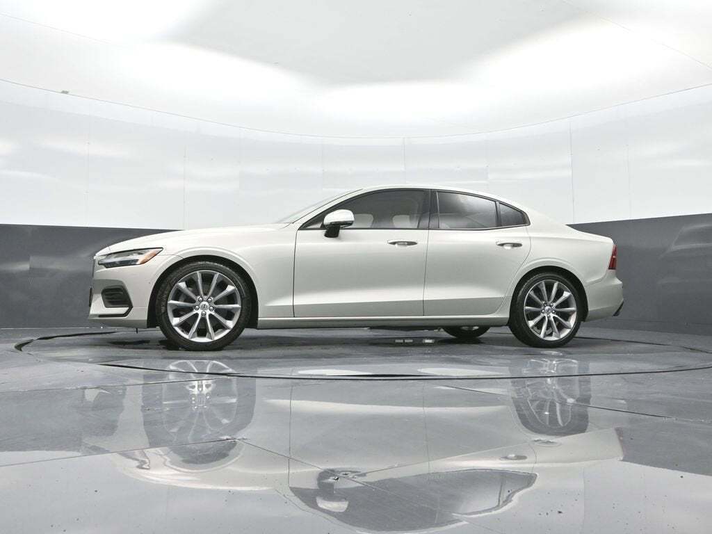 2019 Volvo S60 T5 Momentum