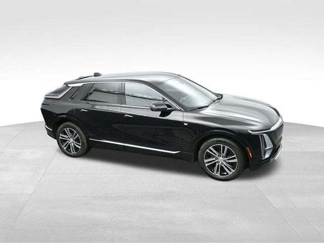 2025 Cadillac LYRIQ Luxury 1