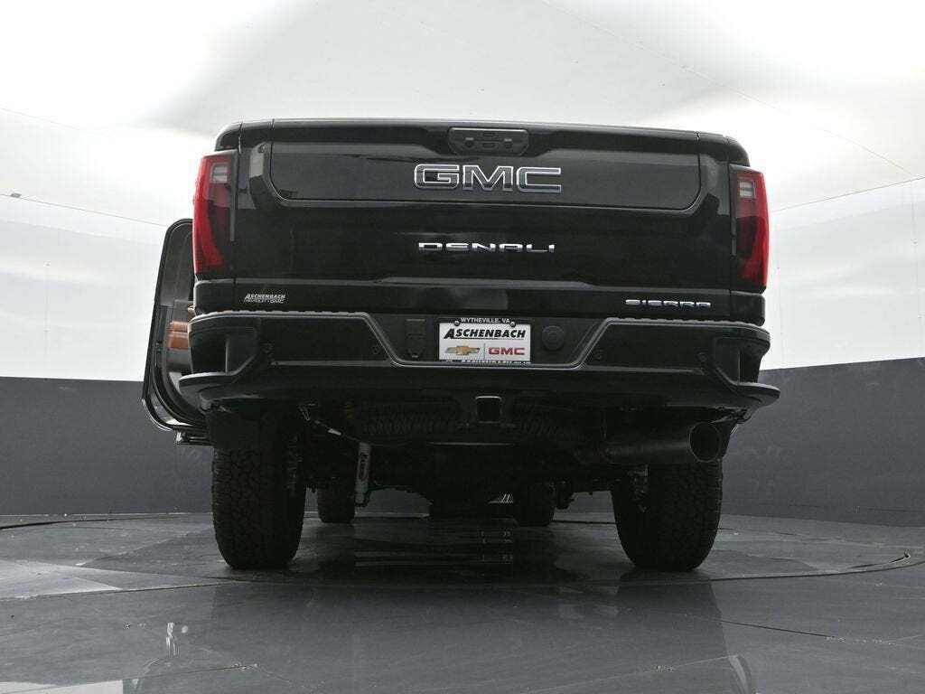 2025 GMC Sierra 2500HD Denali Ultimate