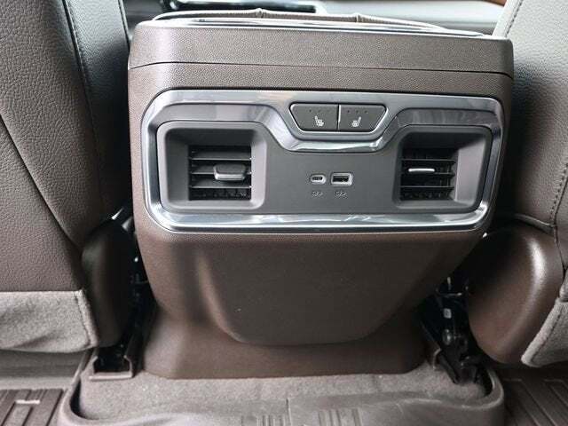 2025 GMC Sierra 2500HD Denali