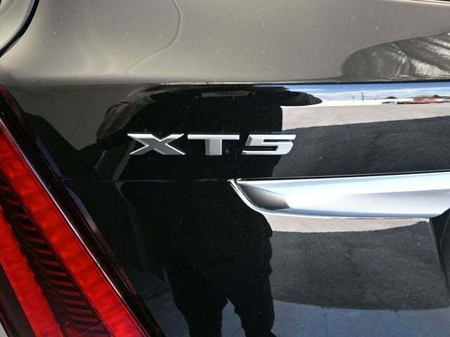 2025 Cadillac XT5 Luxury