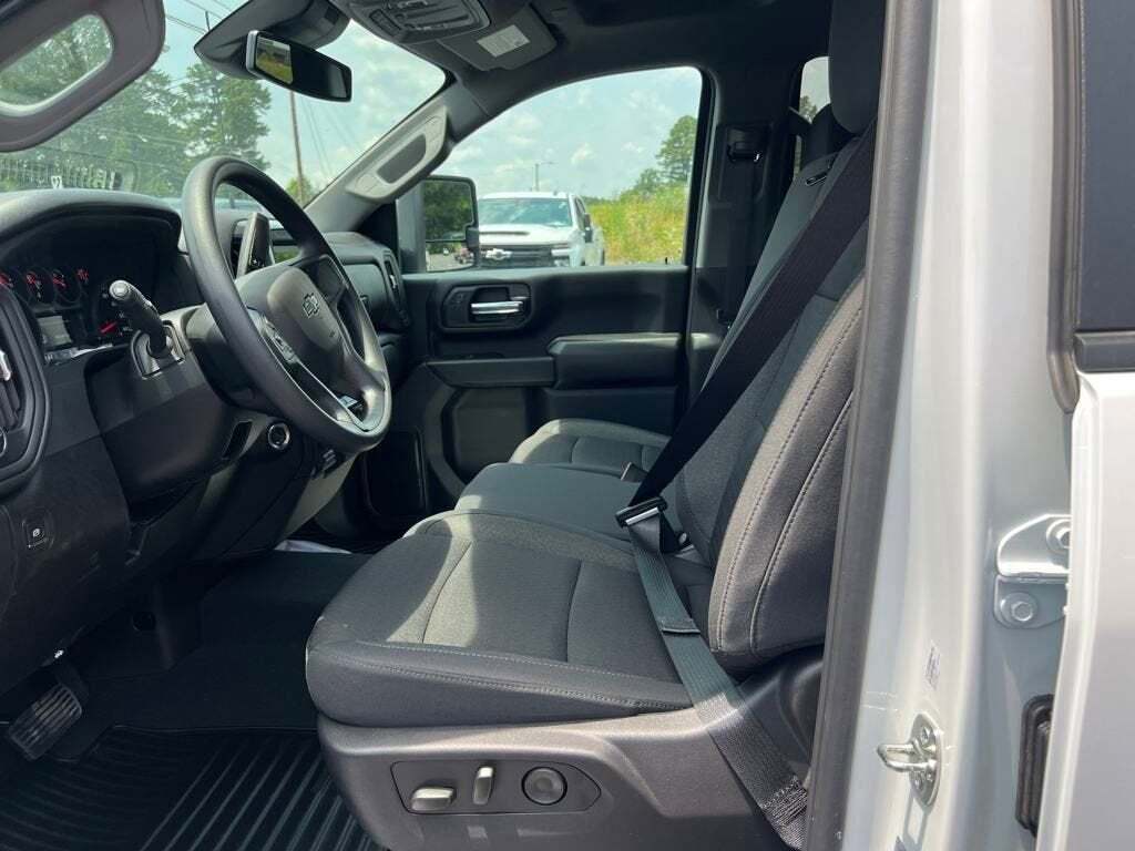 2025 Chevrolet Silverado 2500HD Custom