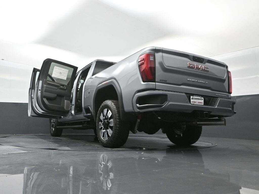 2025 GMC Sierra 2500HD Denali