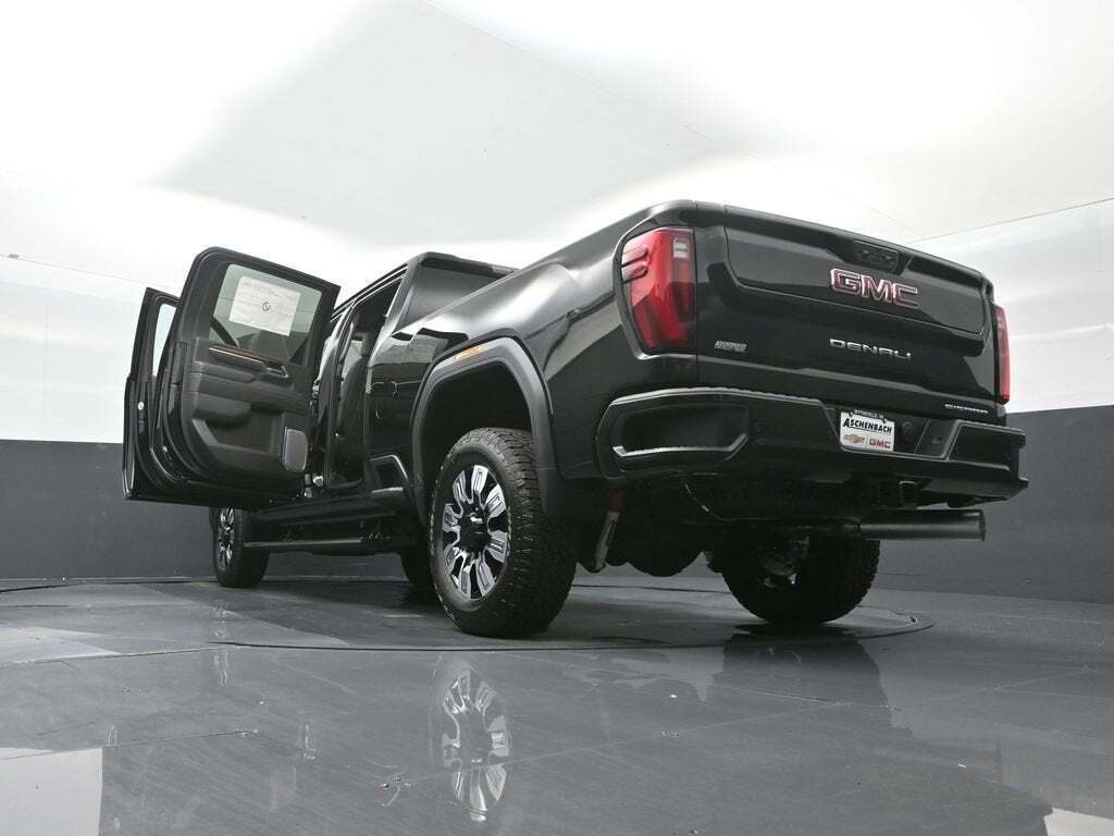 2025 GMC Sierra 2500HD Denali