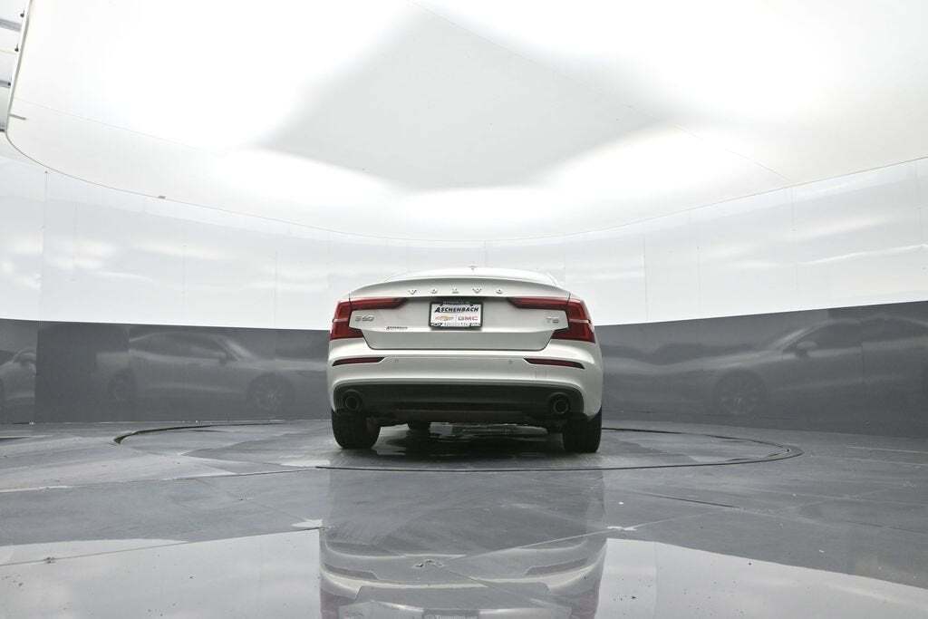 2019 Volvo S60 T5 Momentum