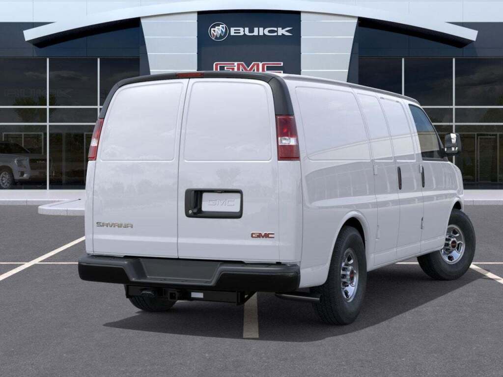 2025 GMC Savana 2500