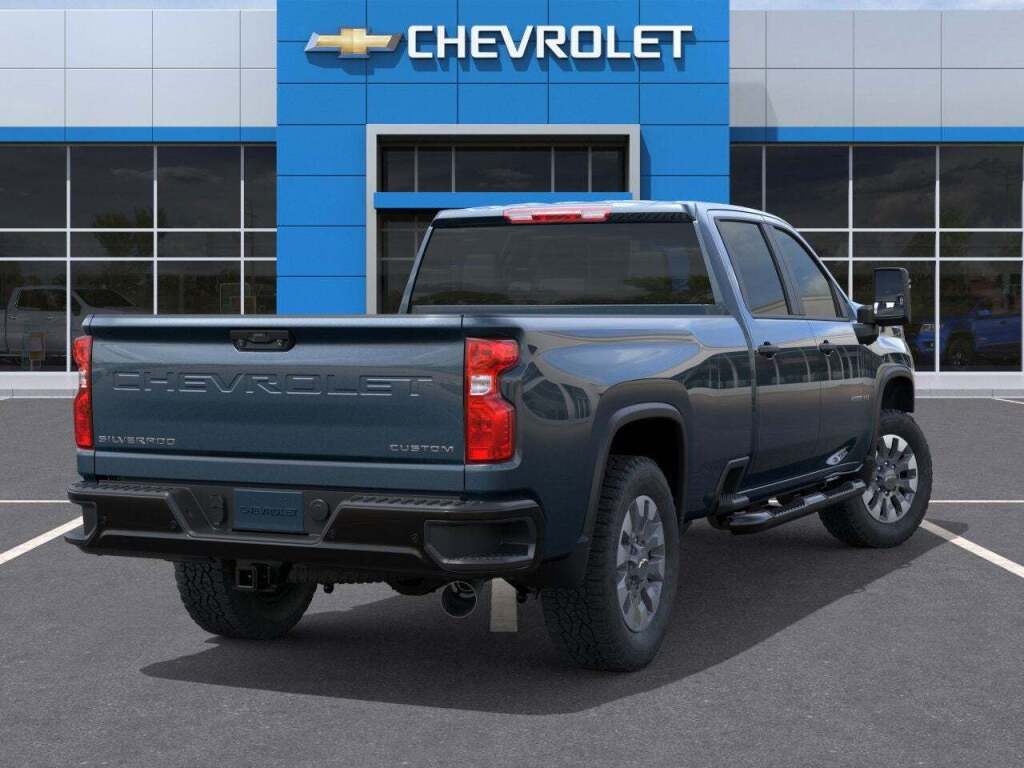 2025 Chevrolet Silverado 2500HD Custom