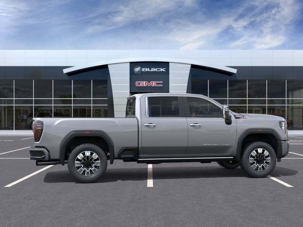 2025 GMC Sierra 2500HD Denali