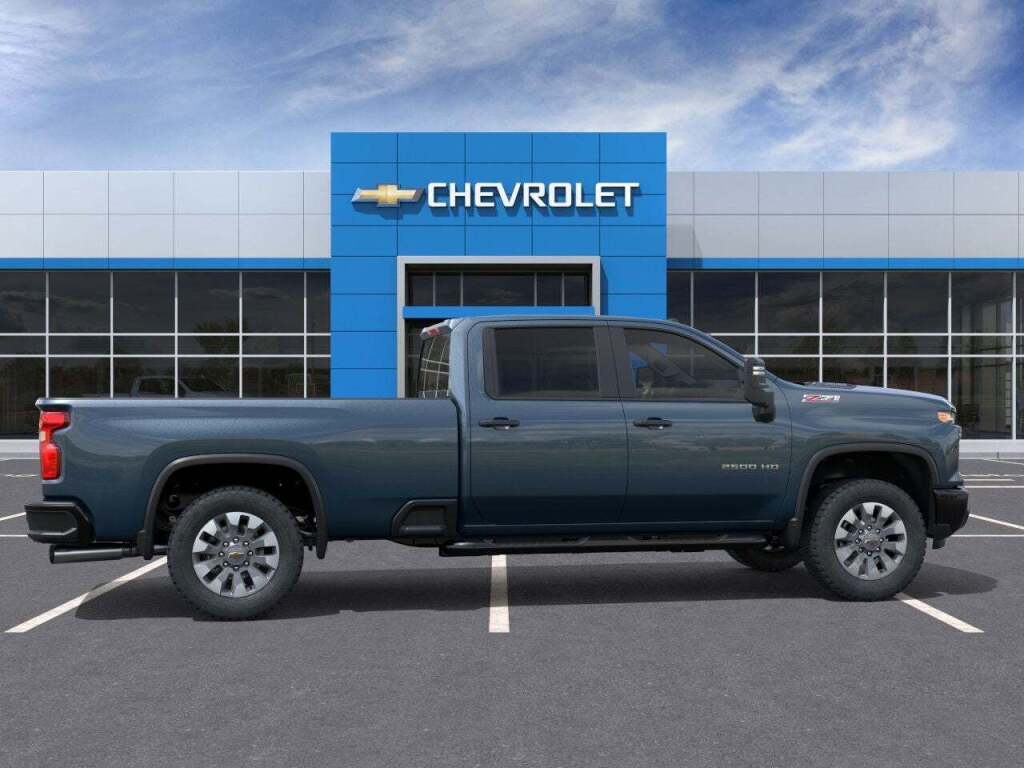 2025 Chevrolet Silverado 2500HD Custom