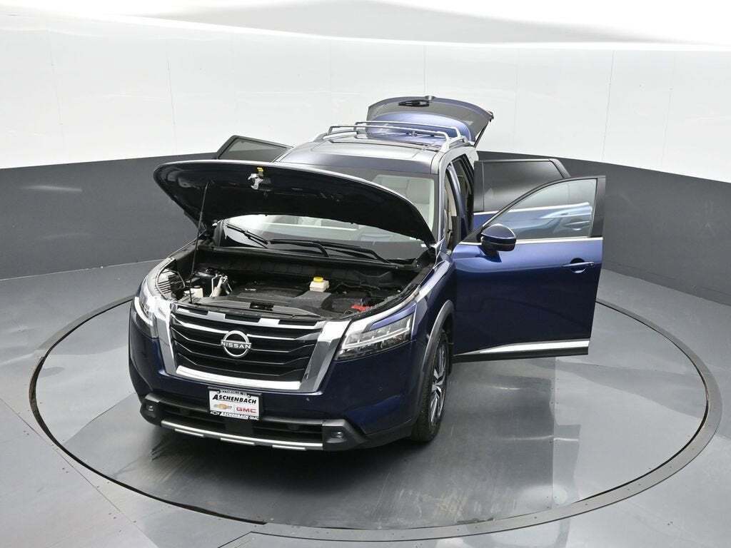 2022 Nissan Pathfinder Platinum
