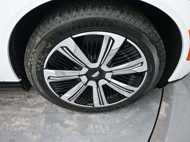 2025 Cadillac Escalade IQ Luxury 2
