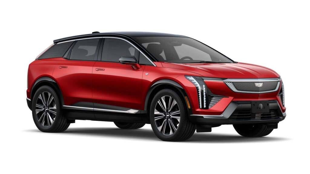 2025 Cadillac OPTIQ Luxury 2