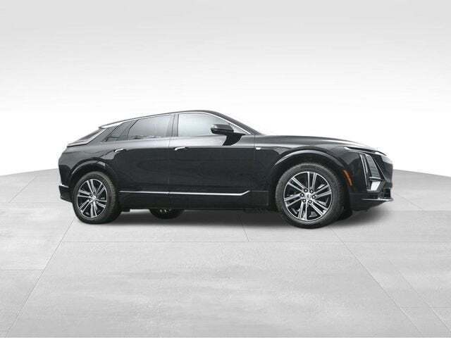 2025 Cadillac LYRIQ Luxury 1