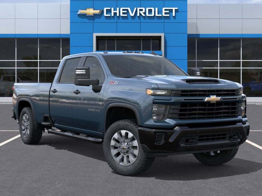2025 Chevrolet Silverado 2500HD Custom