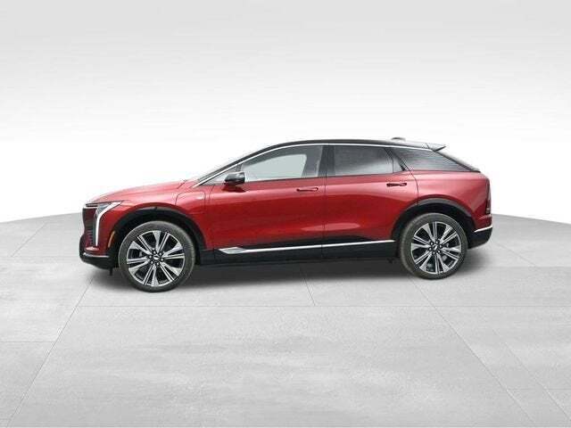 2025 Cadillac OPTIQ Luxury 2