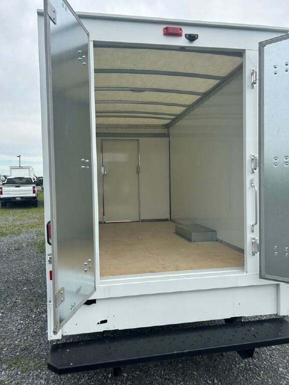 2023 Chevrolet Express 3500