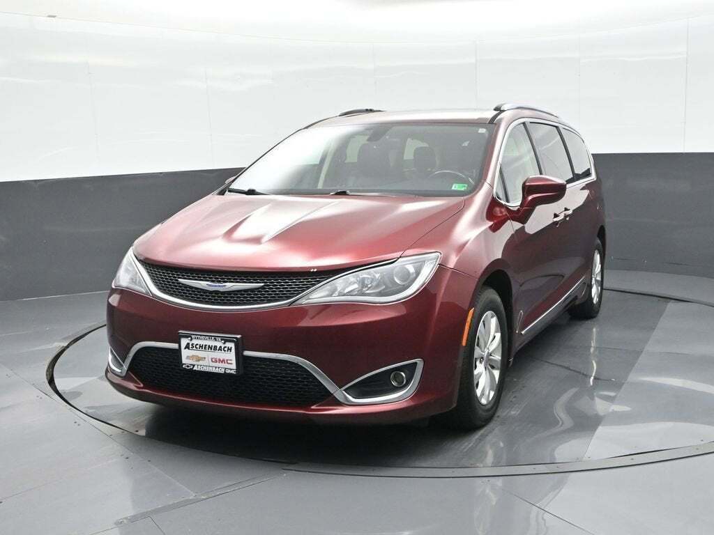 2019 Chrysler Pacifica Touring L