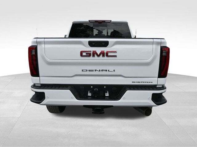 2025 GMC Sierra 2500HD Denali