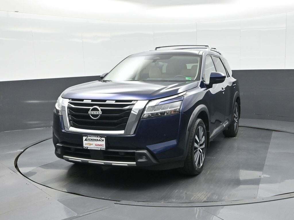 2022 Nissan Pathfinder Platinum