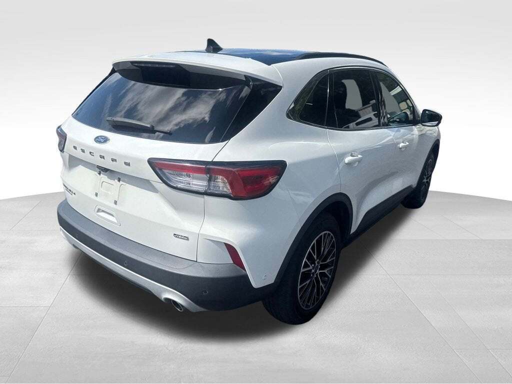 2022 Ford Escape Titanium
