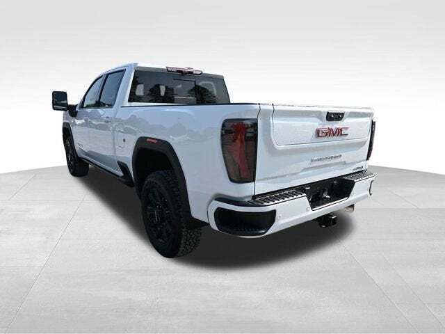 2025 GMC Sierra 2500HD AT4