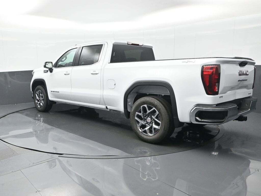 2025 GMC Sierra 1500 SLE