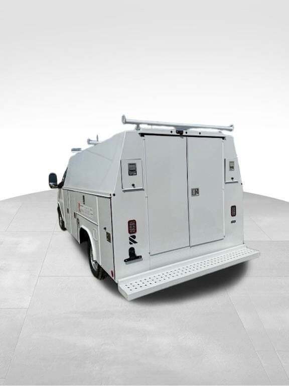 2025 Chevrolet Express 3500