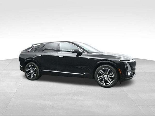 2025 Cadillac LYRIQ Luxury 1