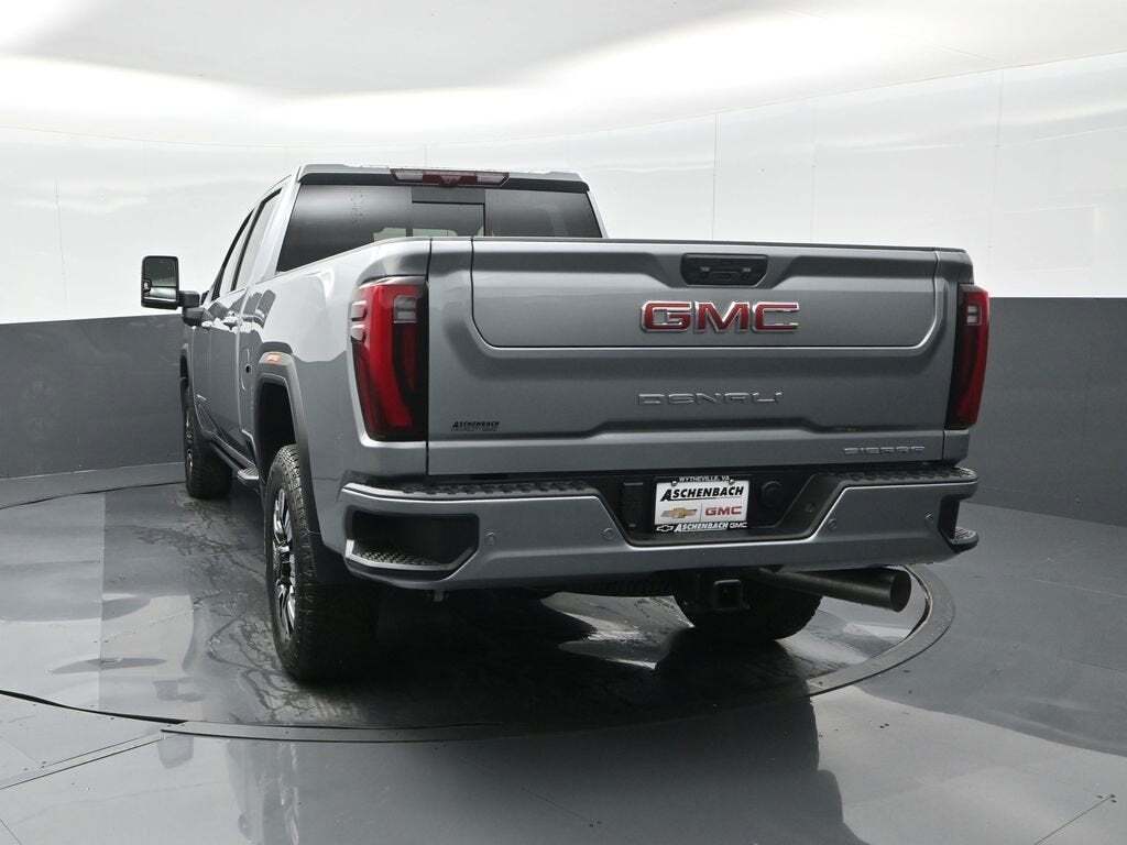 2025 GMC Sierra 2500HD Denali