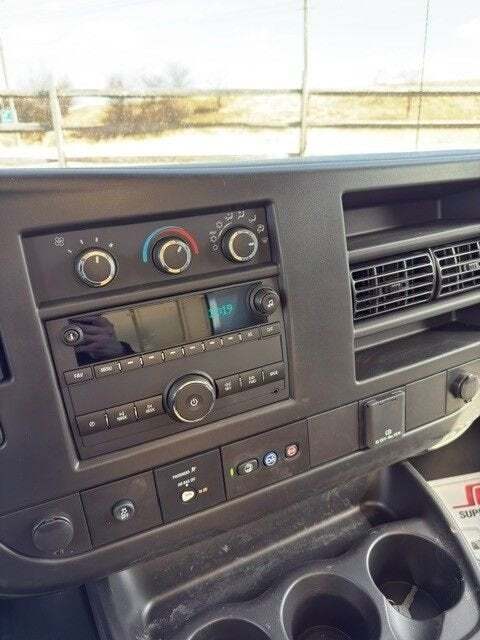 2025 Chevrolet Express 3500