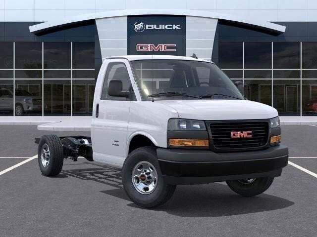 2025 GMC Savana 3500