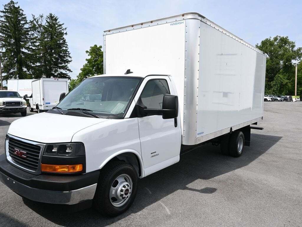 2023 GMC Savana 4500