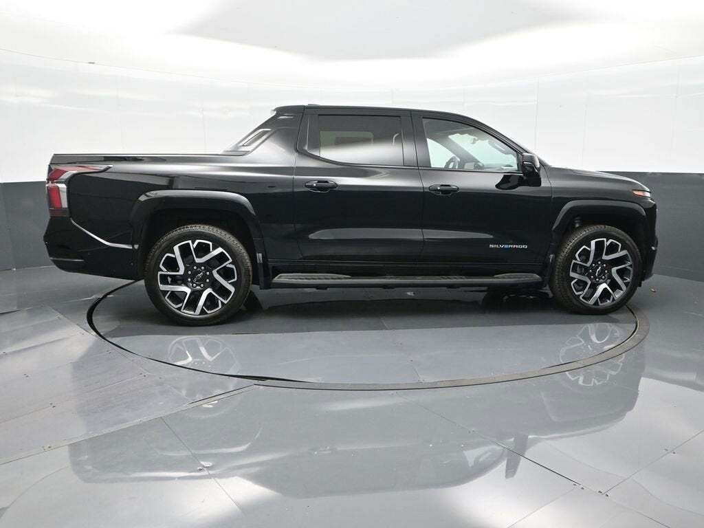 2024 Chevrolet Silverado EV RST