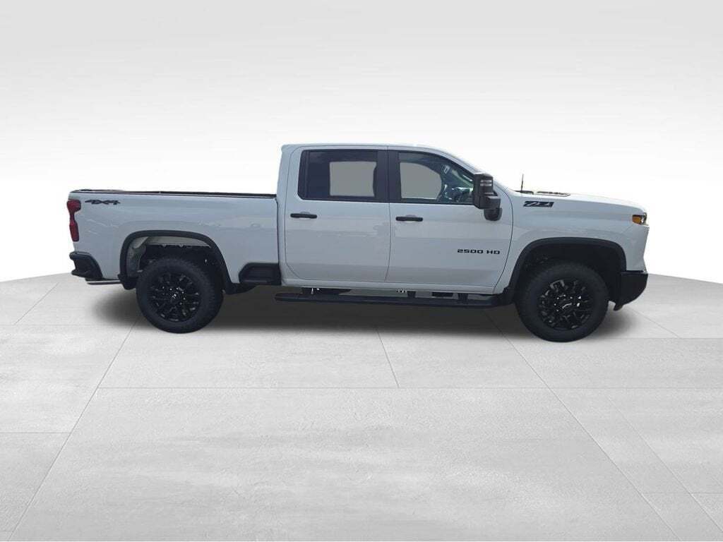 2025 Chevrolet Silverado 2500HD Custom