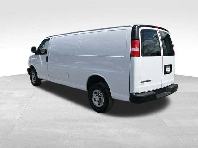 2021 Chevrolet Express 2500