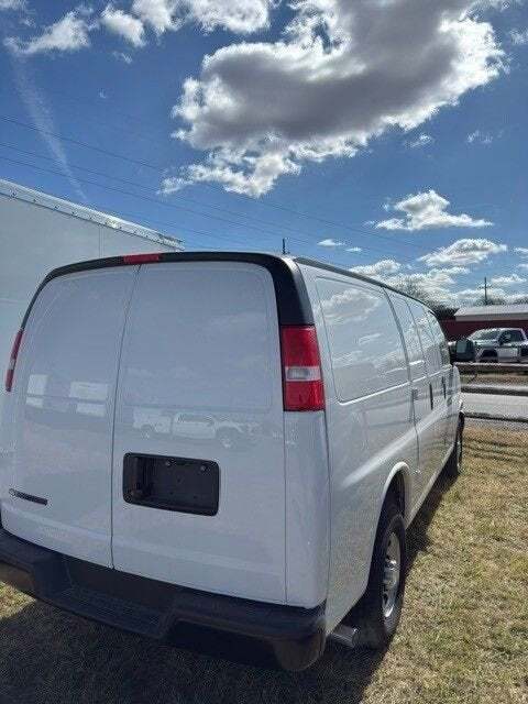 2024 Chevrolet Express 2500