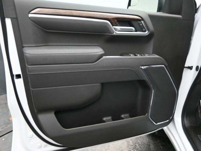 2025 GMC Sierra 1500 Elevation Standard