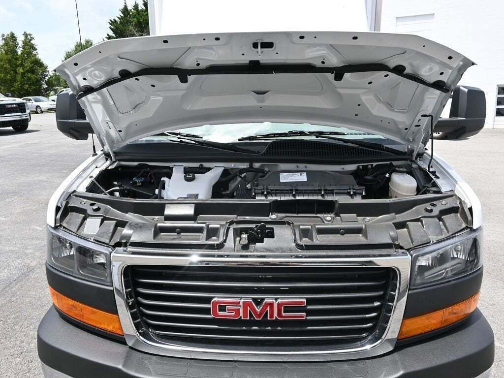 2023 GMC Savana 3500