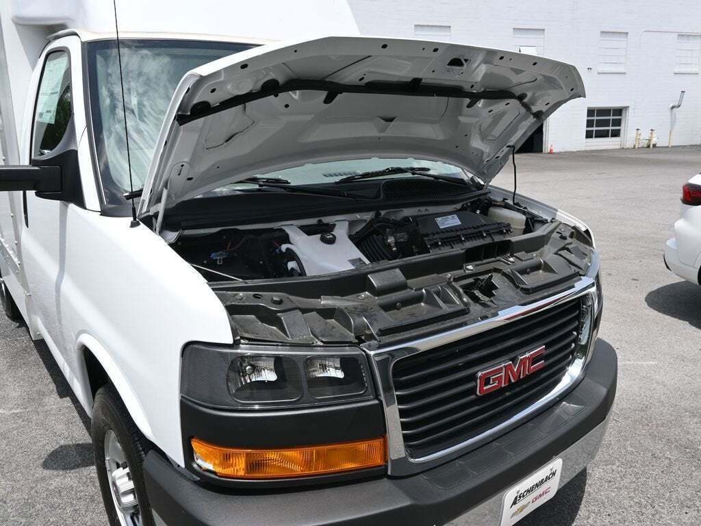 2023 GMC Savana 3500