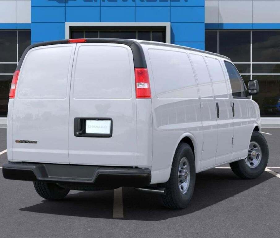 2024 Chevrolet Express 2500