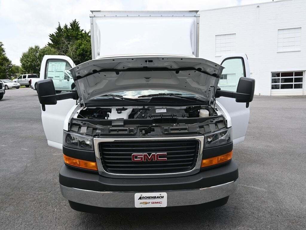 2023 GMC Savana 3500